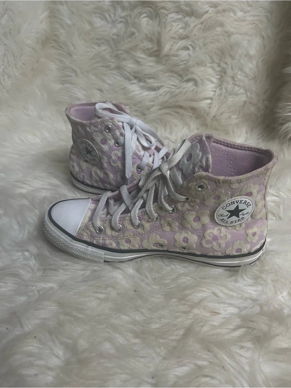 Converse Kids Chuck Taylor all star high top Lavender Floral Sneakers SZ5.5